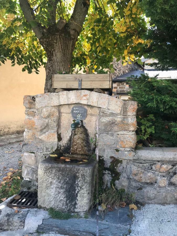Holiday home Ardoise Et Girolle *